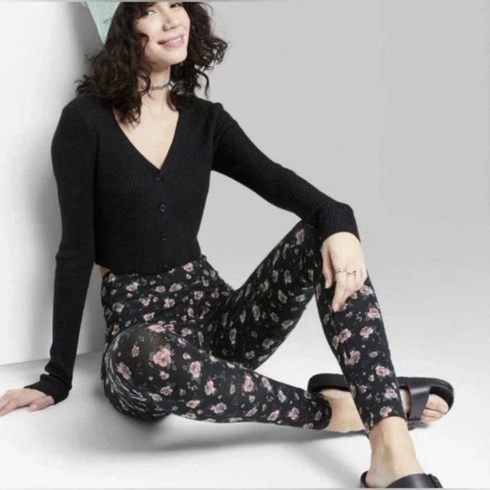 Wild Fable Women's High Waisted Classic Black Floral Leggings